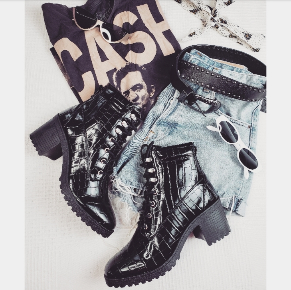 Super Trooper// black croc print boot - Picture 4 of 8